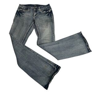 ZCO Junior’s Light Wash Blue Flare Jeans Size 7 Long